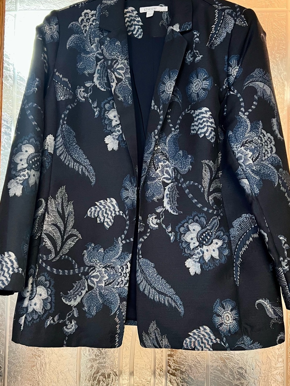 Chico's Navy and Blue Floral Jacquard Blazer